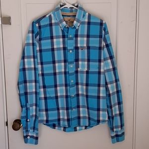 Hollister blue plaid button down shirt. Men's M
